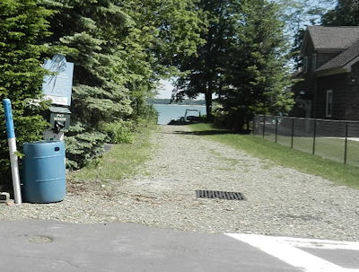 Woodside Avenue At Lakeside Access Point<br>
